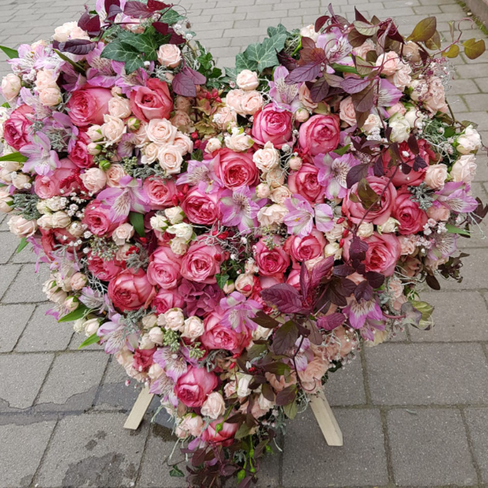 Floristické srdce plné od Katarzyna Kopcza - Gato Verde