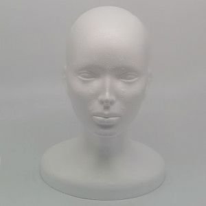Model polystyrénovej hlavy
