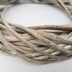 Proutěný věnec šedý 25 cm