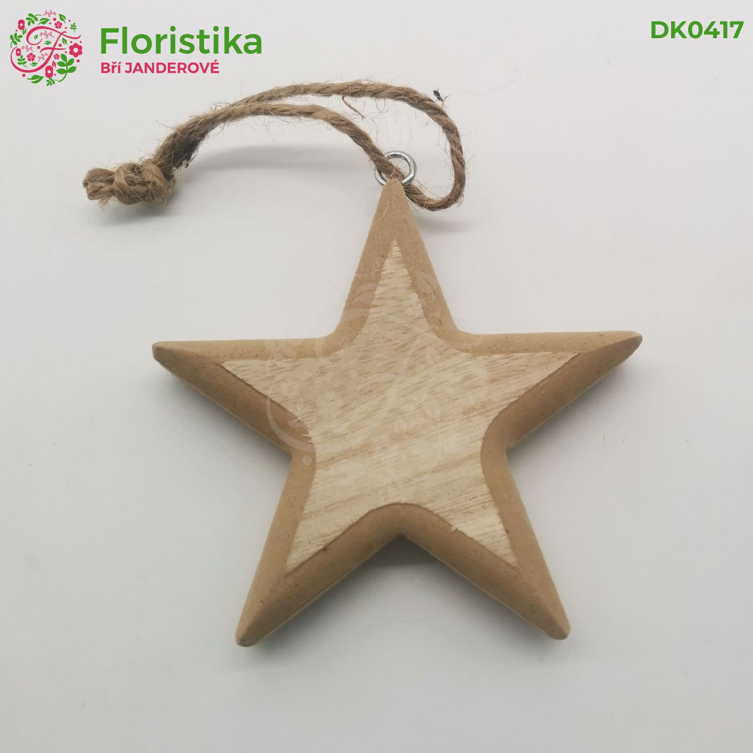Drevená hviezda na zavesenie