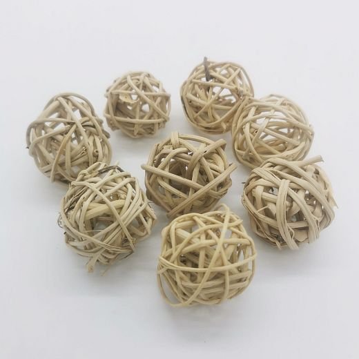 SU0245 Latta balls 3cm - 50ks